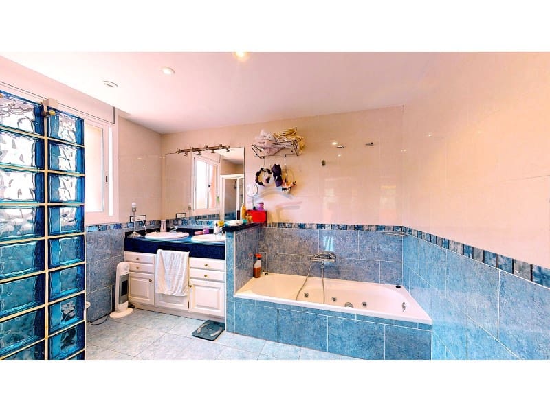 6 Zimmer Villa zu verkaufen in Platja d'Aro mit Garage - 1.850.000 € (Ref: 9262833)