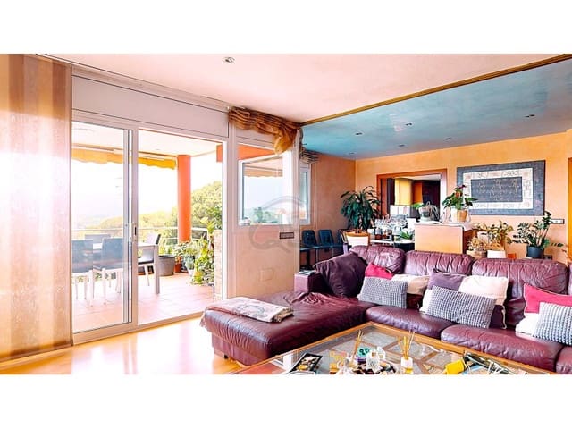 6 bedroom Villa for sale in Platja d'Aro, Castell-Platja d'Aro with garage - € 1,850,000 (Ref: 9262833)