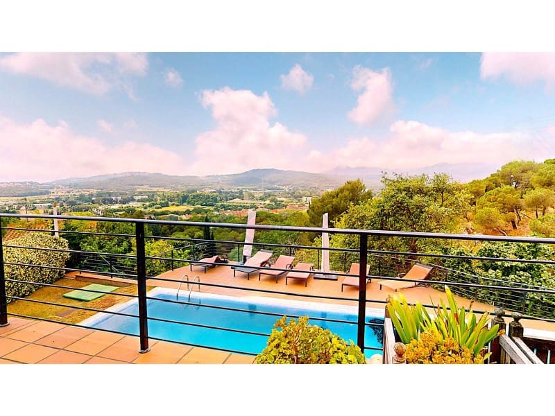 6 Zimmer Villa zu verkaufen in Platja d'Aro mit Garage - 1.850.000 € (Ref: 9262833)