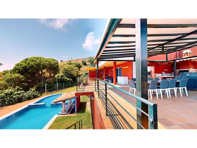 6 Zimmer Villa zu verkaufen in Platja d'Aro mit Garage - 1.850.000 € (Ref: 9262833)