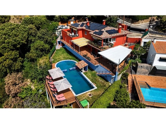 6 chambre Villa/Maison à vendre à Platja d'Aro, Castell-Platja d'Aro avec piscine garage - 1 675 000 € (Ref: 9262833)