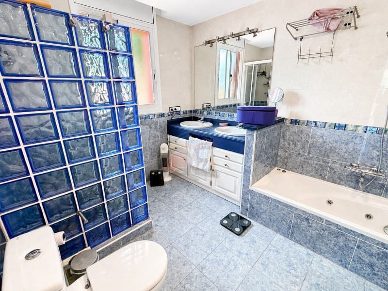 6 quarto Moradia para venda em Platja d'Aro com piscina garagem - 1 675 000 € (Ref: 9262833)