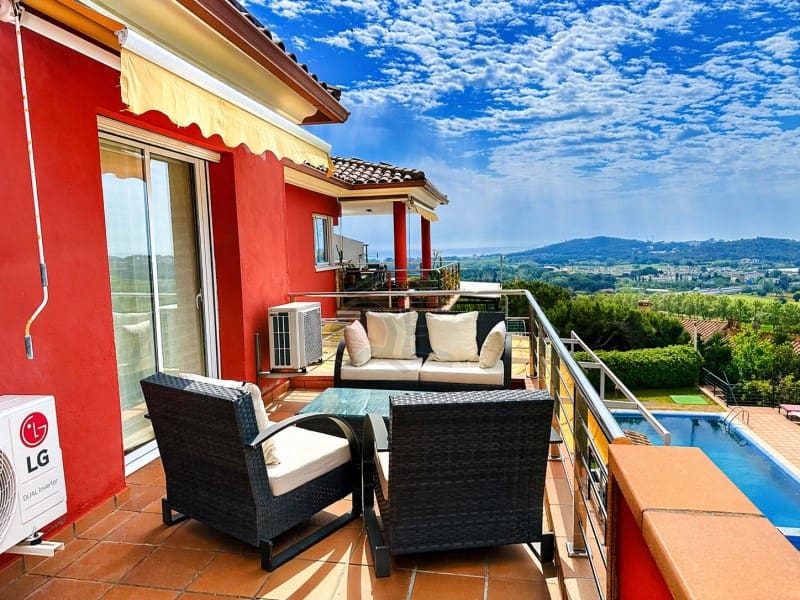 6 quarto Moradia para venda em Platja d'Aro com piscina garagem - 1 675 000 € (Ref: 9262833)