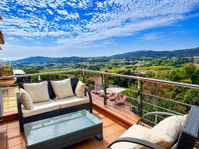 6 quarto Moradia para venda em Platja d'Aro com piscina garagem - 1 675 000 € (Ref: 9262833)