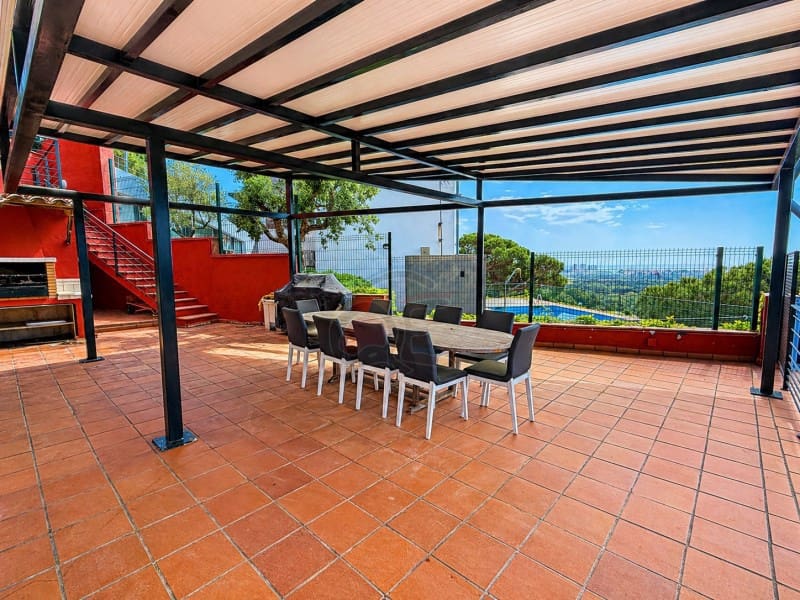 6 quarto Moradia para venda em Platja d'Aro com piscina garagem - 1 675 000 € (Ref: 9262833)
