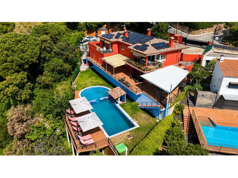 6 quarto Moradia para venda em Platja d'Aro com piscina garagem - 1 675 000 € (Ref: 9262833)