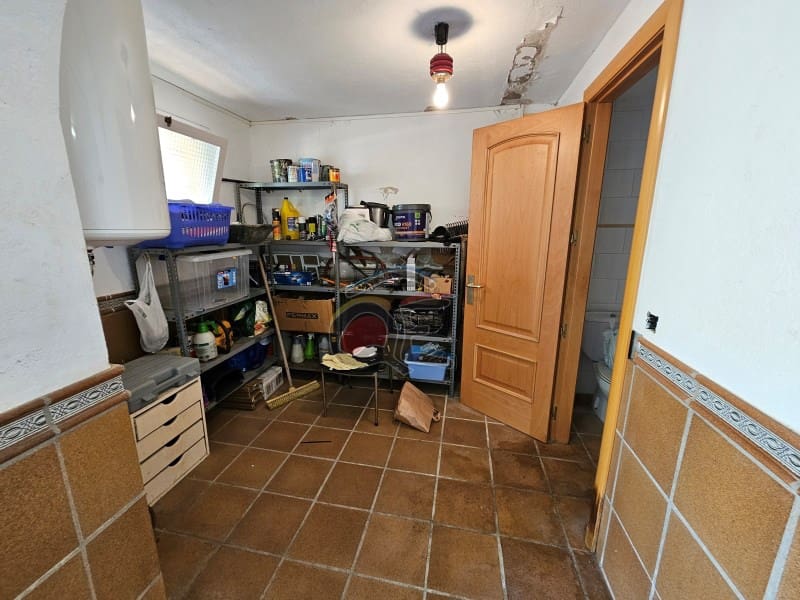 3 bedroom Villa for sale in Santa Cristina d'Aro with garage - € 377,500 (Ref: 9294332)