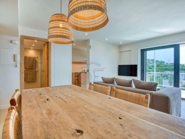 Apartamento de 2 habitaciones en Platja d'Aro, Castell-Platja d'Aro en venta con piscina - 280.000 € (Ref: 9404620)