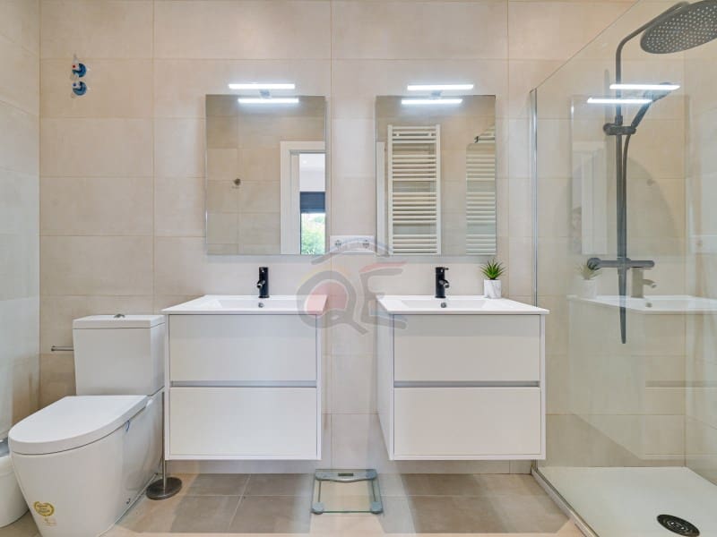 4 slaapkamer Villa te koop in Santa Cristina d'Aro - € 647.500 (Ref: 9446648)