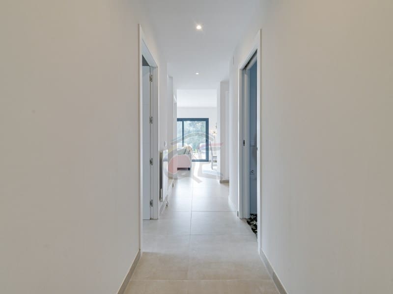 4 slaapkamer Villa te koop in Santa Cristina d'Aro - € 647.500 (Ref: 9446648)