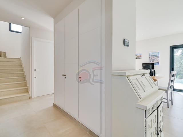 4 soveværelse Villa til salg i Santa Cristina d'Aro - € 647.500 (Ref: 9446648)