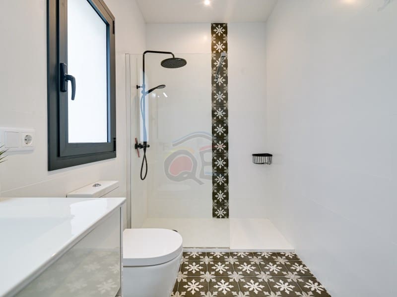 4 slaapkamer Villa te koop in Santa Cristina d'Aro - € 647.500 (Ref: 9446648)