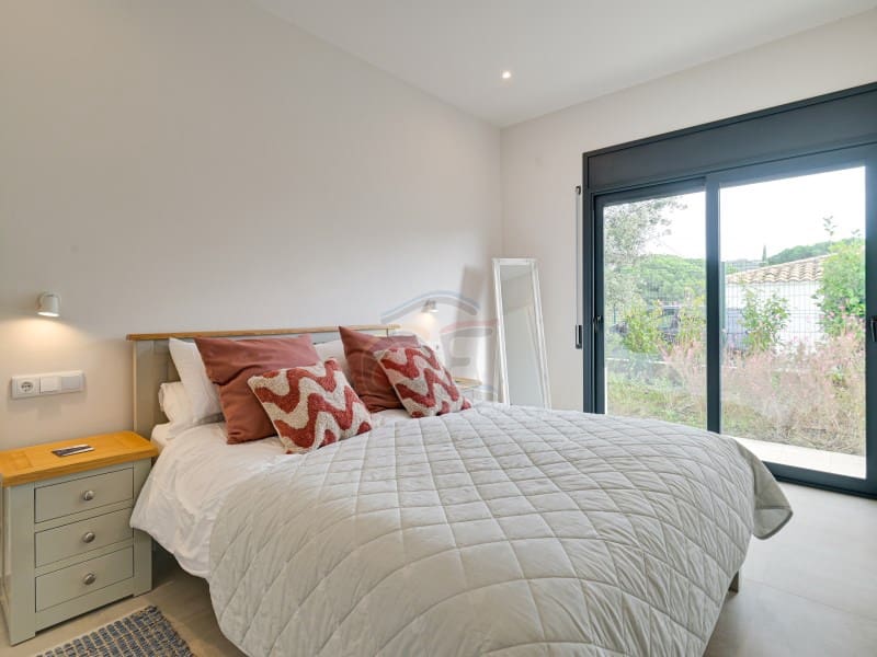 4 slaapkamer Villa te koop in Santa Cristina d'Aro - € 647.500 (Ref: 9446648)