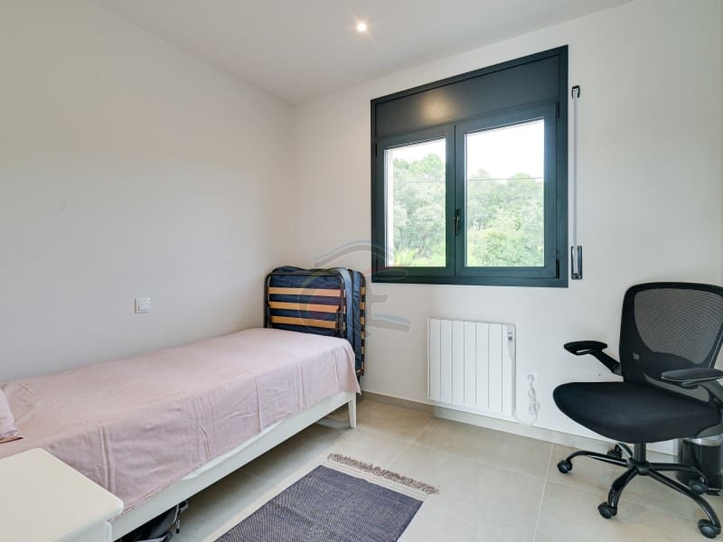 4 slaapkamer Villa te koop in Santa Cristina d'Aro - € 647.500 (Ref: 9446648)