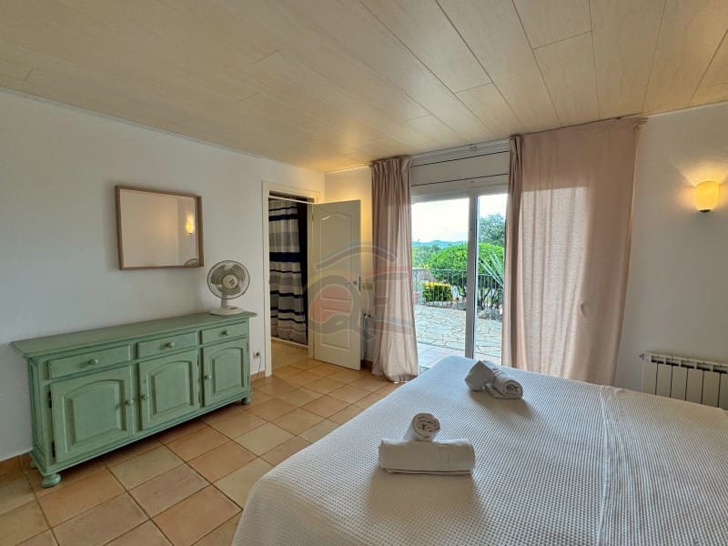 7 quarto Moradia para venda em Santa Cristina d'Aro com piscina garagem - 1 375 000 € (Ref: 9582905)