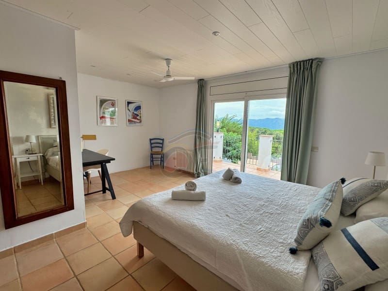 7 quarto Moradia para venda em Santa Cristina d'Aro com piscina garagem - 1 375 000 € (Ref: 9582905)