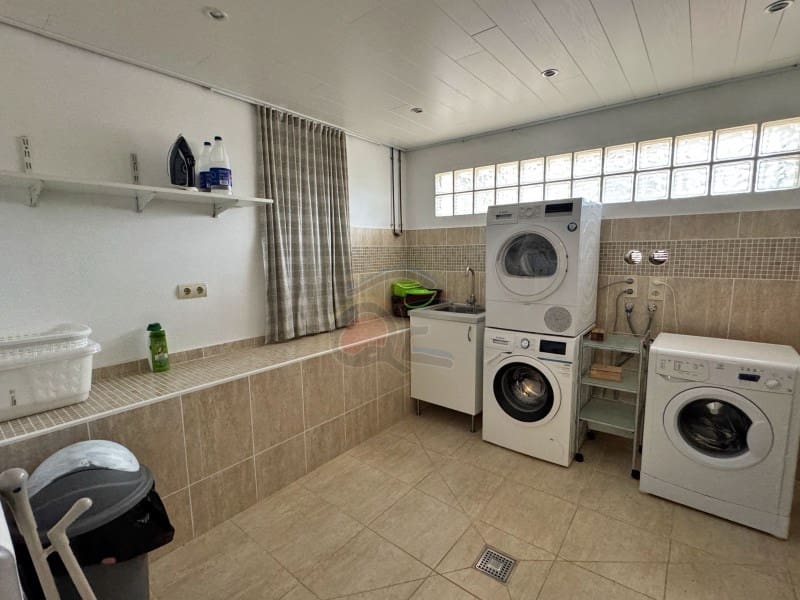 7 quarto Moradia para venda em Santa Cristina d'Aro com piscina garagem - 1 375 000 € (Ref: 9582905)