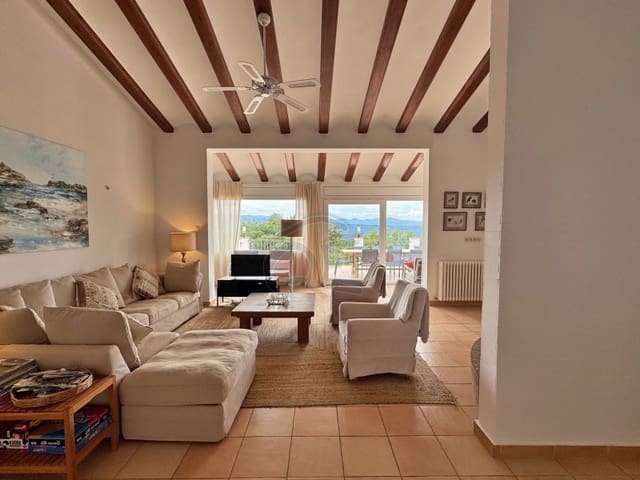 7 quarto Moradia para venda em Santa Cristina d'Aro com piscina garagem - 1 375 000 € (Ref: 9582905)