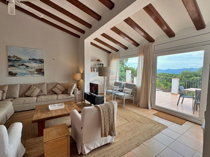 7 quarto Moradia para venda em Santa Cristina d'Aro com piscina garagem - 1 375 000 € (Ref: 9582905)