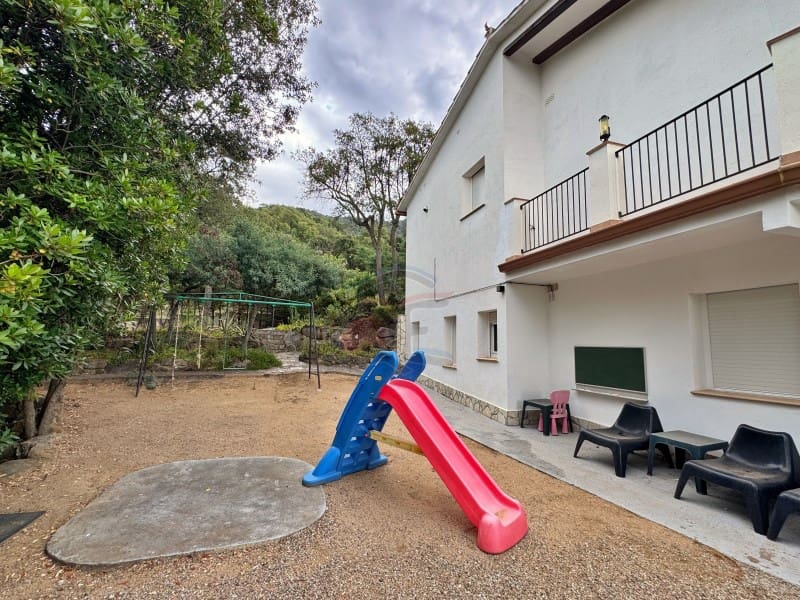 7 quarto Moradia para venda em Santa Cristina d'Aro com piscina garagem - 1 375 000 € (Ref: 9582905)