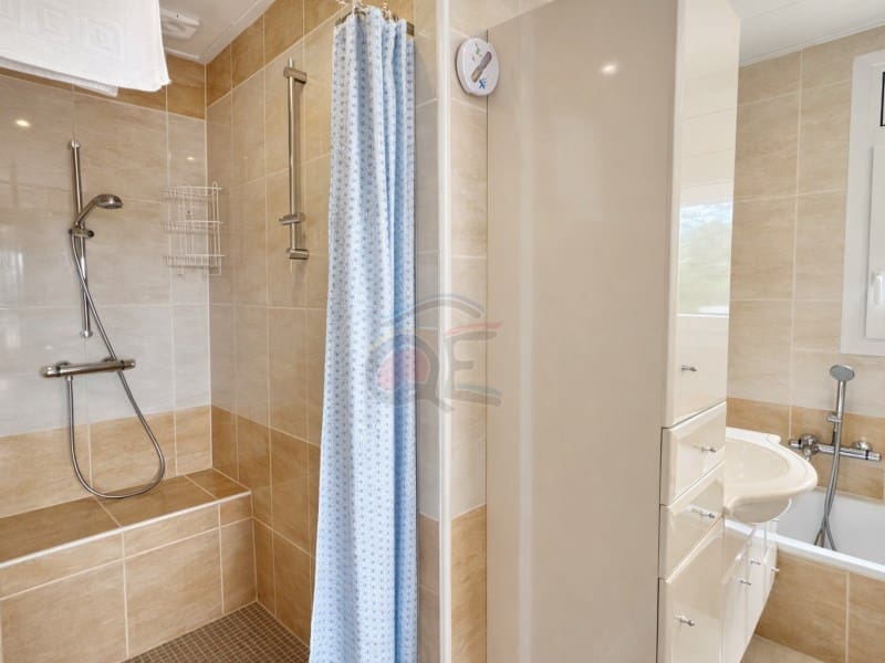 7 bedroom Villa for sale in Santa Cristina d'Aro with pool garage - € 1,375,000 (Ref: 9582905)