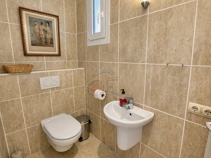 7 bedroom Villa for sale in Santa Cristina d'Aro with pool garage - € 1,375,000 (Ref: 9582905)