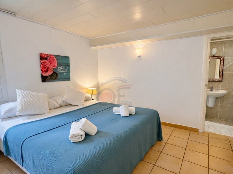 7 bedroom Villa for sale in Santa Cristina d'Aro with pool garage - € 1,375,000 (Ref: 9582905)