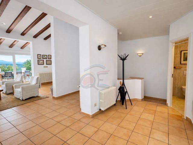 7 sypialnia Willa na sprzedaż w Santa Cristina d'Aro z basenem garażem - 1 375 000 € (Ref: 9582905)