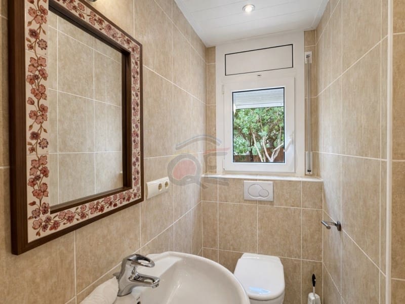 7 bedroom Villa for sale in Santa Cristina d'Aro with pool garage - € 1,375,000 (Ref: 9582905)