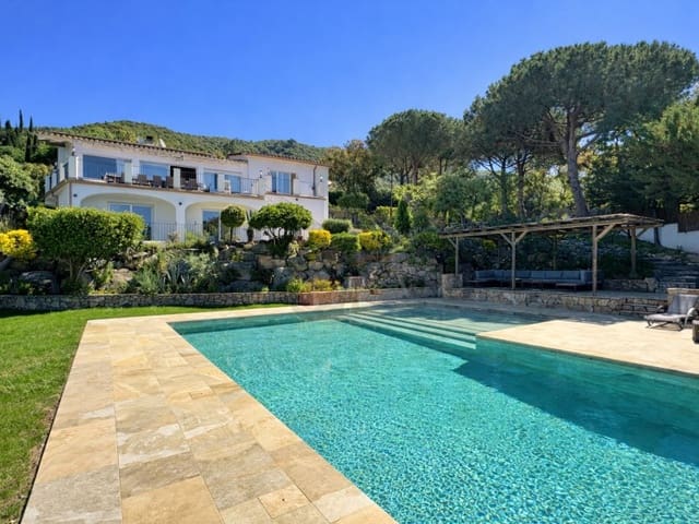 7 sypialnia Willa na sprzedaż w Santa Cristina d'Aro z basenem garażem - 1 375 000 € (Ref: 9582905)