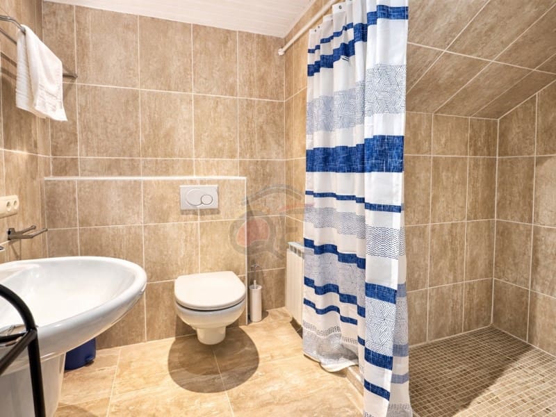 7 bedroom Villa for sale in Santa Cristina d'Aro with pool garage - € 1,375,000 (Ref: 9582905)