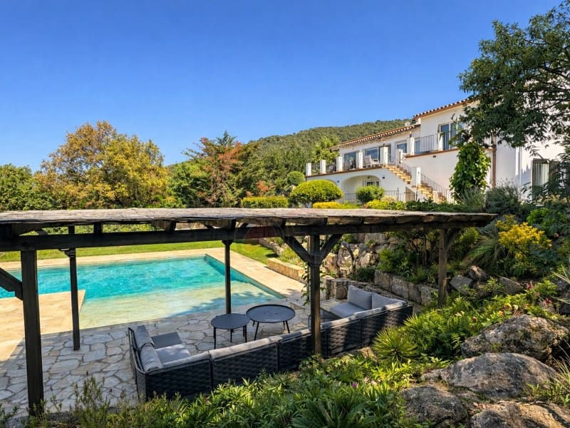 7 bedroom Villa for sale in Santa Cristina d'Aro with pool garage - € 1,375,000 (Ref: 9582905)