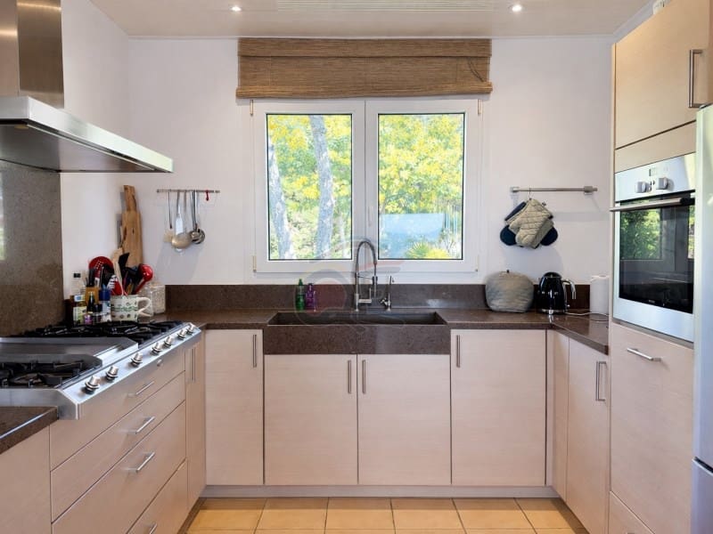 7 bedroom Villa for sale in Santa Cristina d'Aro with pool garage - € 1,375,000 (Ref: 9582905)