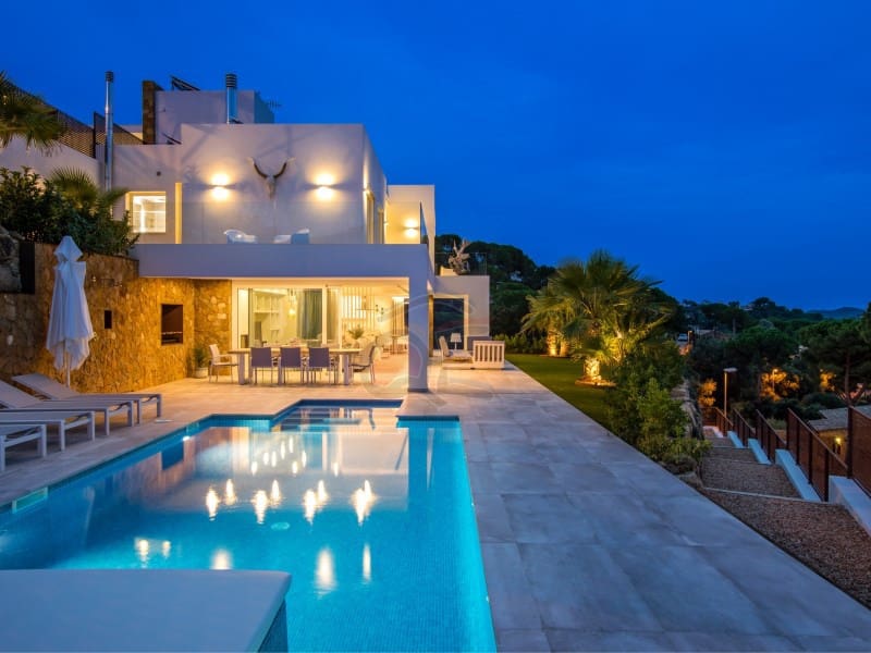 4 bedroom Villa for sale in Calonge i Sant Antoni with pool - € 1,250,000 (Ref: 9682429)