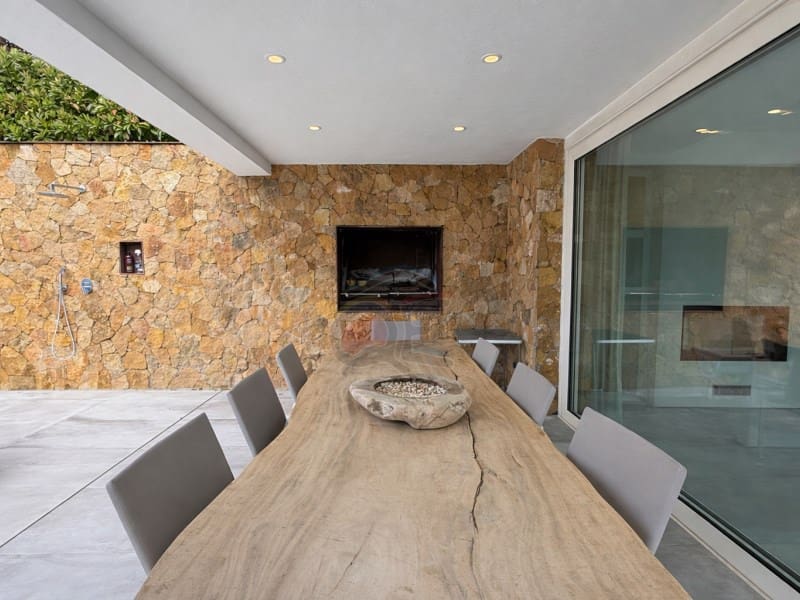 4 bedroom Villa for sale in Calonge i Sant Antoni with pool - € 1,250,000 (Ref: 9682429)