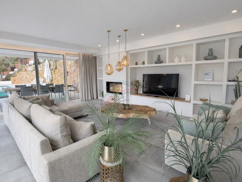 4 bedroom Villa for sale in Calonge i Sant Antoni with pool - € 1,250,000 (Ref: 9682429)