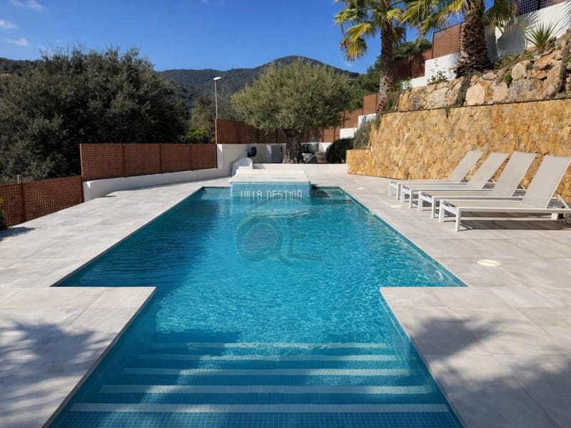 4 bedroom Villa for sale in Calonge i Sant Antoni with pool - € 1,250,000 (Ref: 9682429)