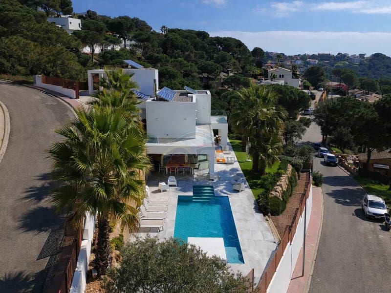 4 bedroom Villa for sale in Calonge i Sant Antoni with pool - € 1,250,000 (Ref: 9682429)