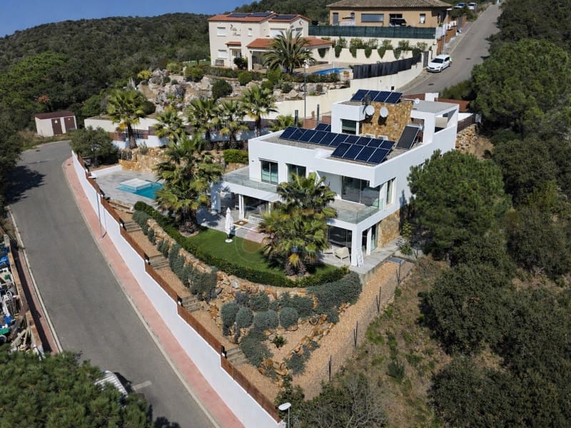 4 bedroom Villa for sale in Calonge i Sant Antoni with pool - € 1,250,000 (Ref: 9682429)