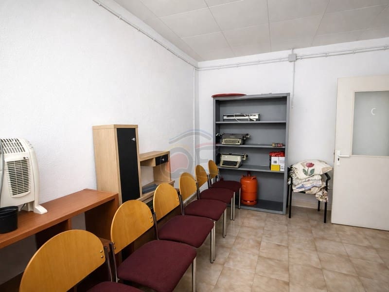 Commercial for sale in Calonge i Sant Antoni - € 150,000 (Ref: 9690384)