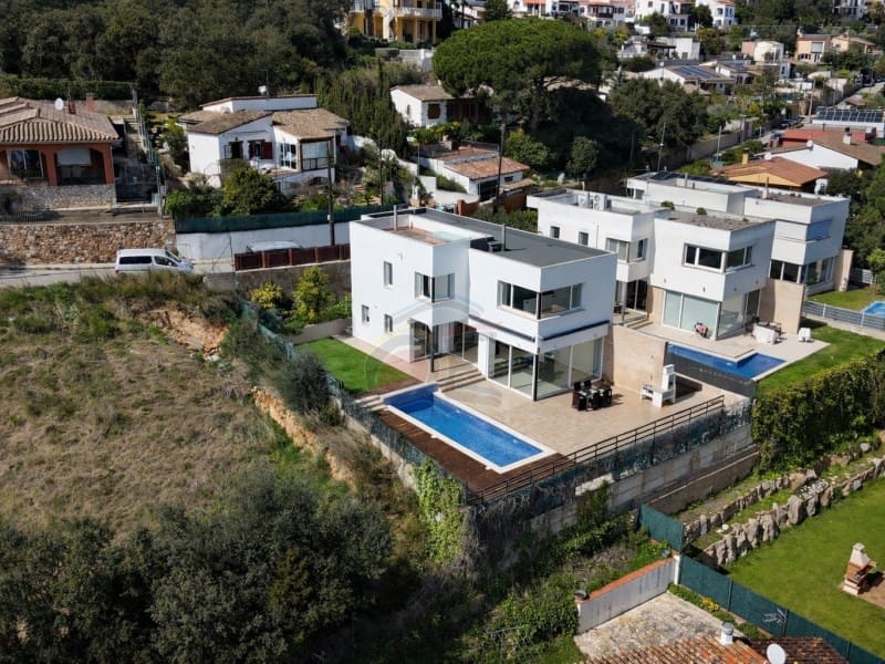 4 sovrum Villa till salu i Calonge i Sant Antoni med garage - 799 000 € (Ref: 9690385)