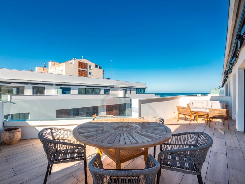 3 soveværelse Penthouse til salg i Sant Antoni de Calonge med swimmingpool garage - € 1.500.000 (Ref: 9695162)