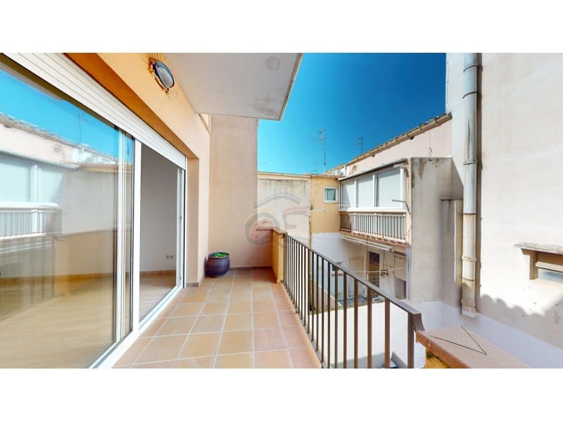 4 bedroom Apartment for sale in Palamos - € 345,000 (Ref: 9698712)