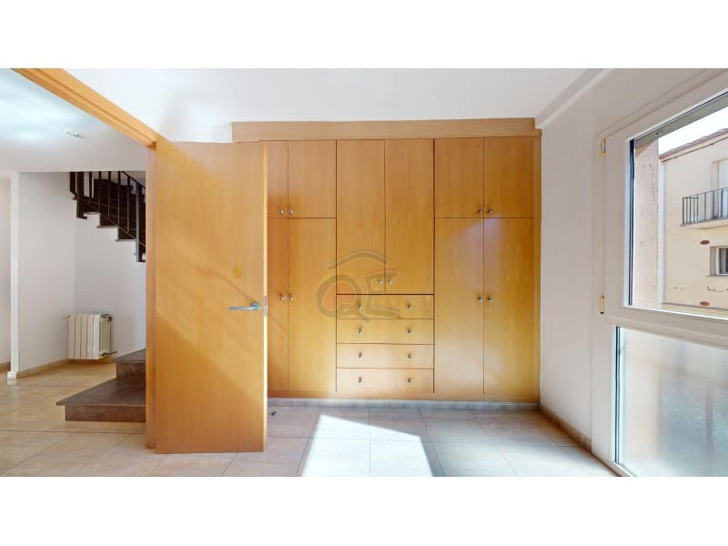 4 bedroom Apartment for sale in Palamos - € 345,000 (Ref: 9698712)