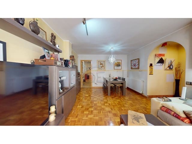 3 soveværelse Lejlighed til salg i Girona by - € 480.000 (Ref: 9698713)