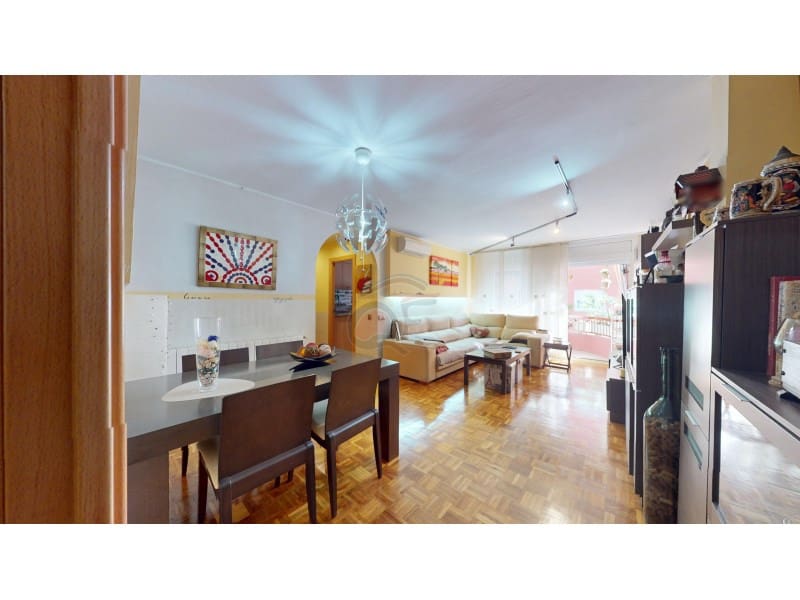 3 Zimmer Wohnung zu verkaufen in Girona Stadt - 480.000 € (Ref: 9698713)