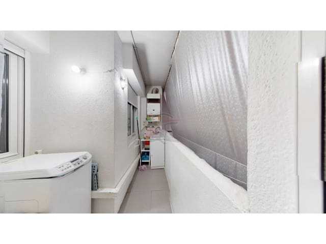 3 soveværelse Lejlighed til salg i Girona by - € 480.000 (Ref: 9698713)