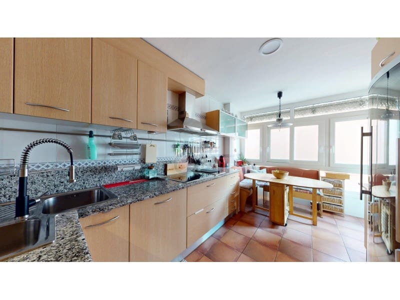 3 Zimmer Wohnung zu verkaufen in Girona Stadt - 480.000 € (Ref: 9698713)