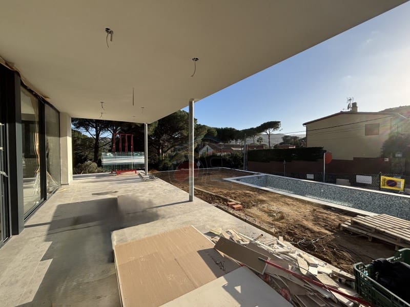 5 soveværelse Villa til salg i Calonge i Sant Antoni med garage - € 950.000 (Ref: 9986526)