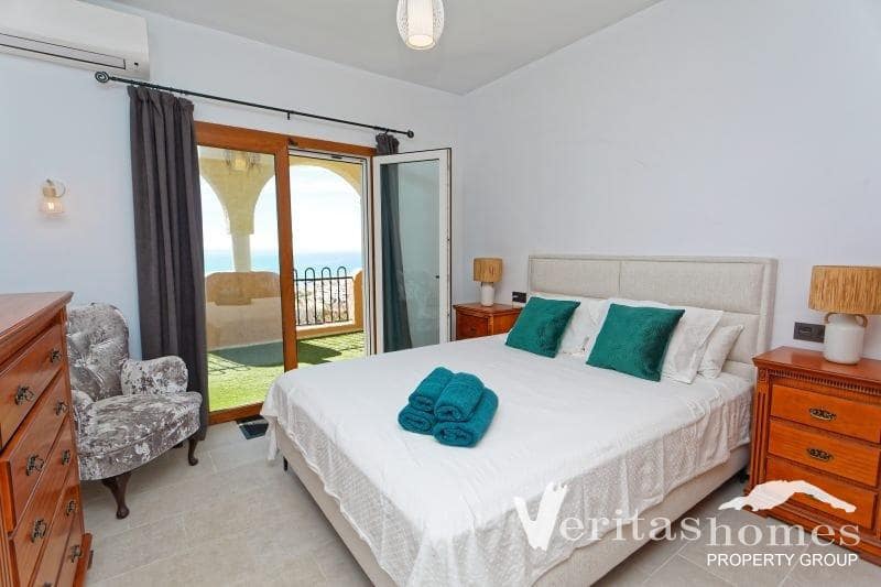 3 soveværelse Villa til salg i Mojacar med swimmingpool garage - € 995.000 (Ref: 10097363)